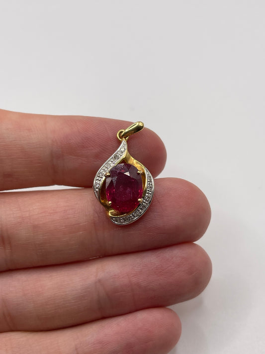 18ct gold ruby and diamond pendant