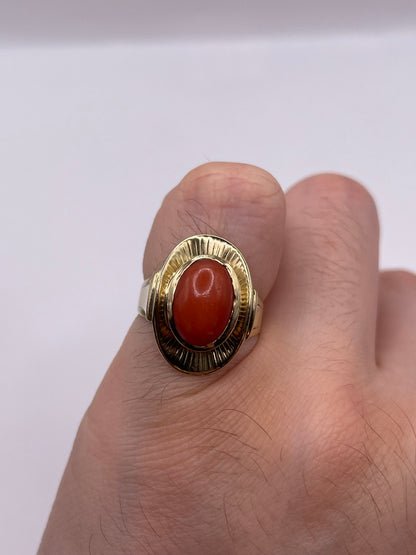 8ct gold coral ring