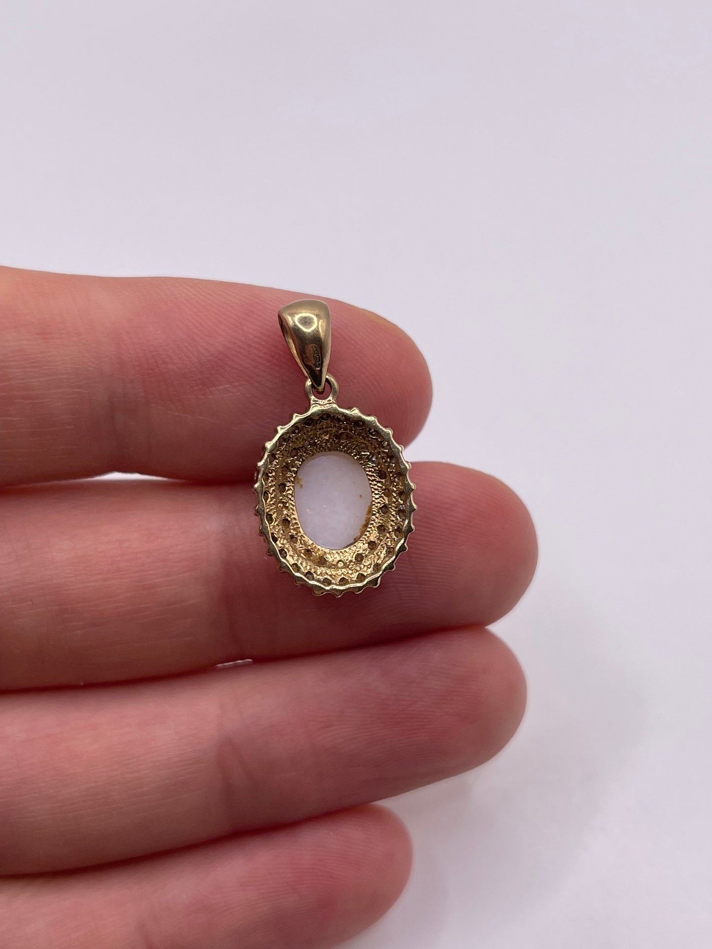 9ct gold opal and diamond pendant