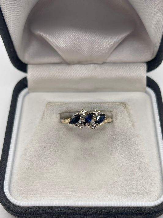 9ct gold sapphire and diamond ring