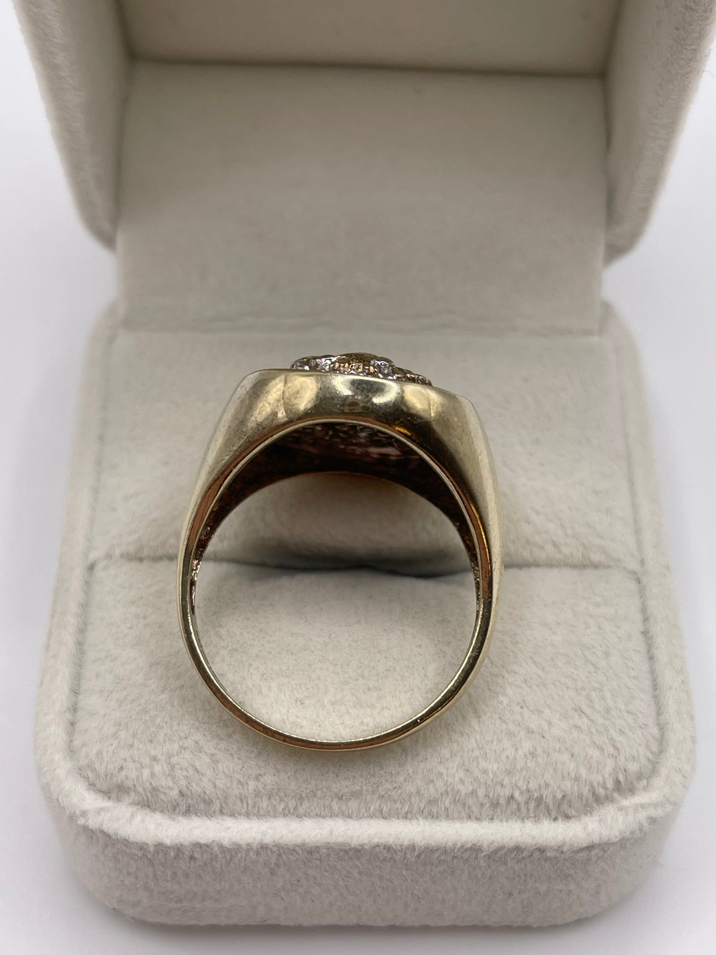 9ct gold diamond eagle signet ring