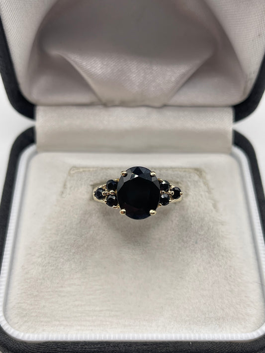 9ct gold sapphire ring