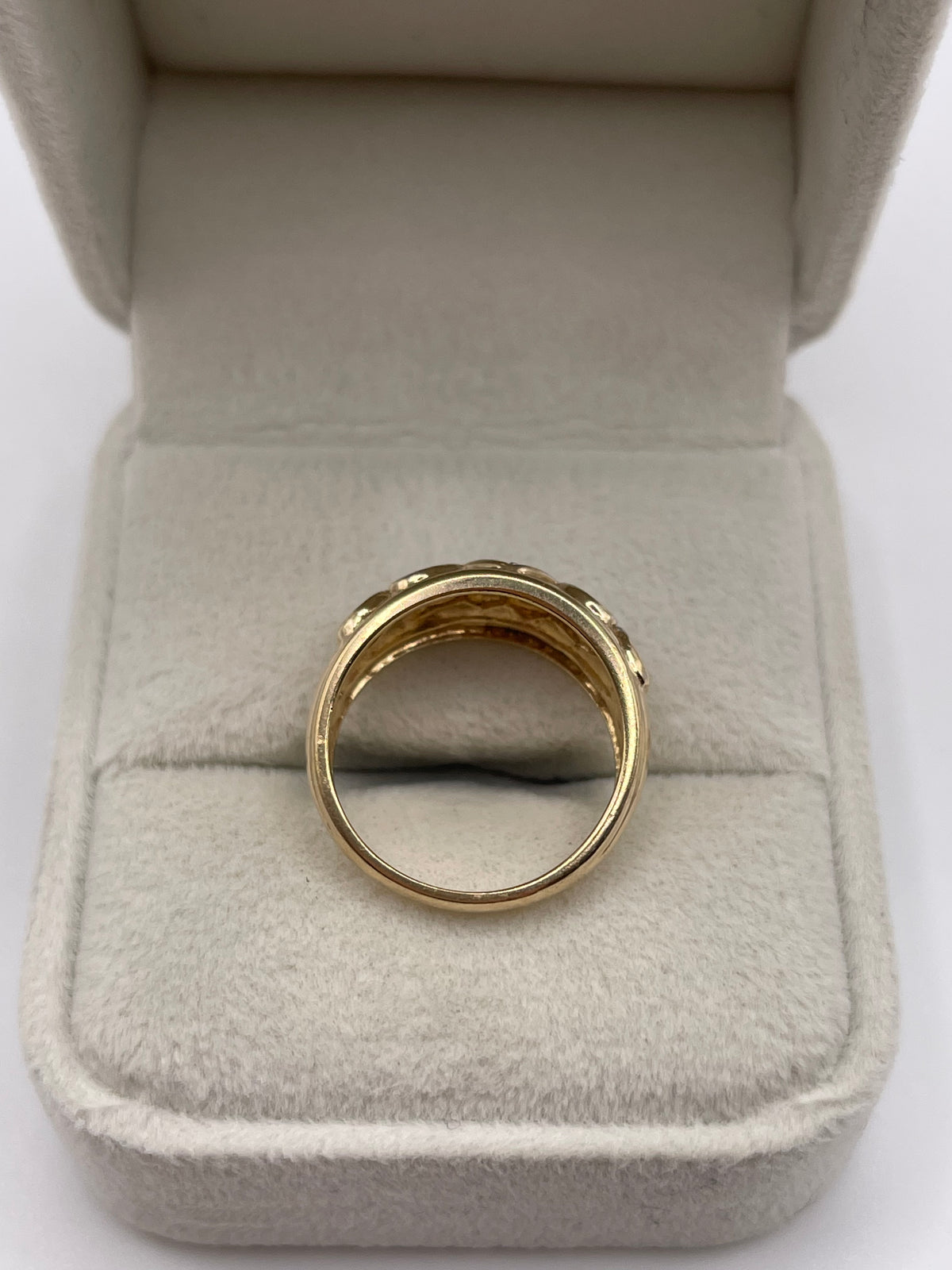 9ct gold diamond heart ring