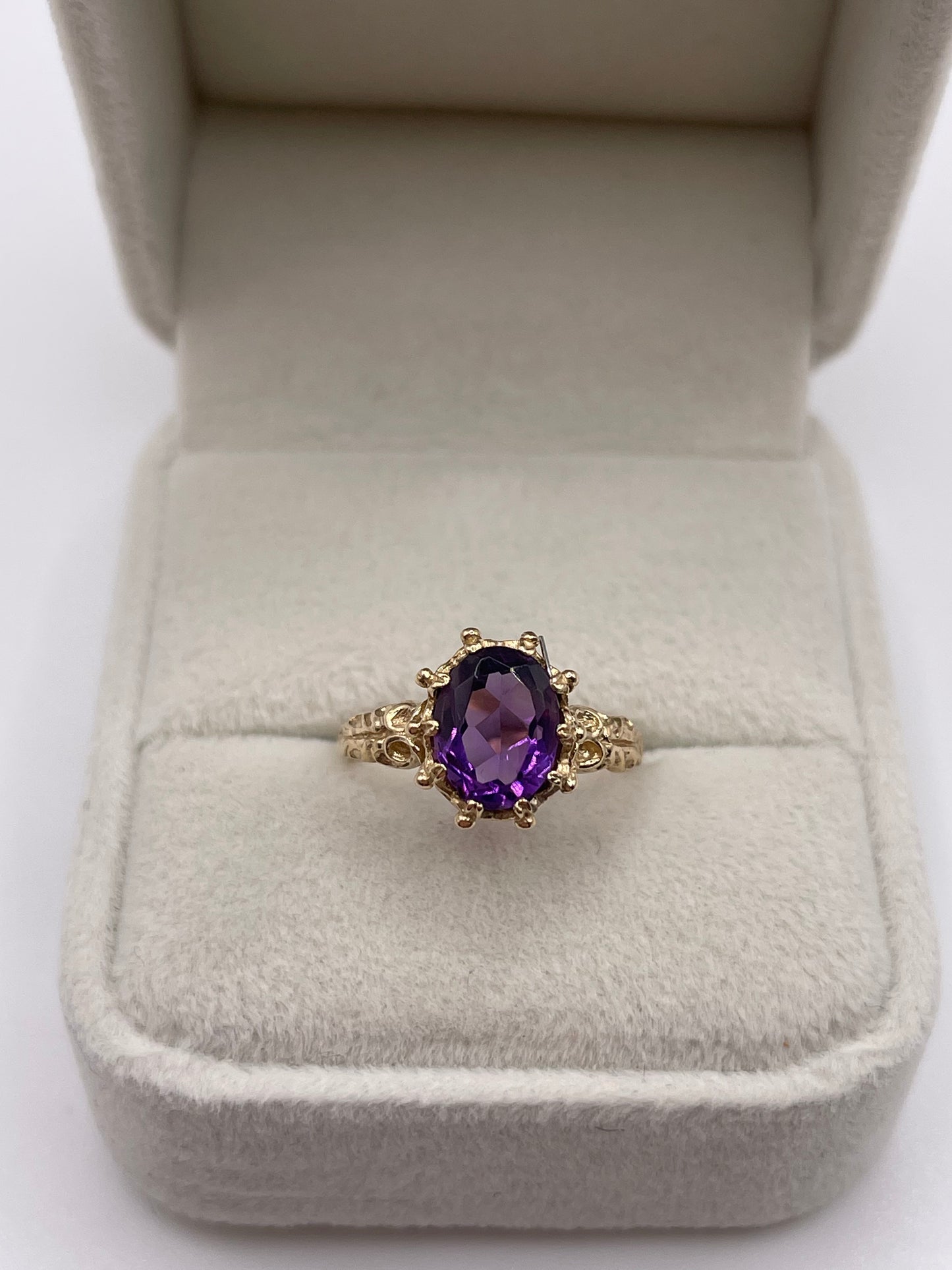 9ct gold amethyst ring