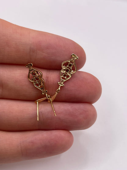 9ct gold garnet earrings