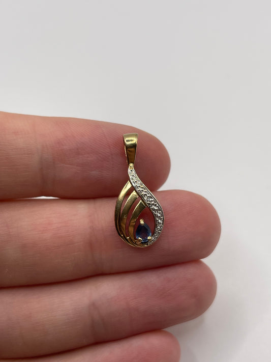 9ct gold sapphire and diamond pendant