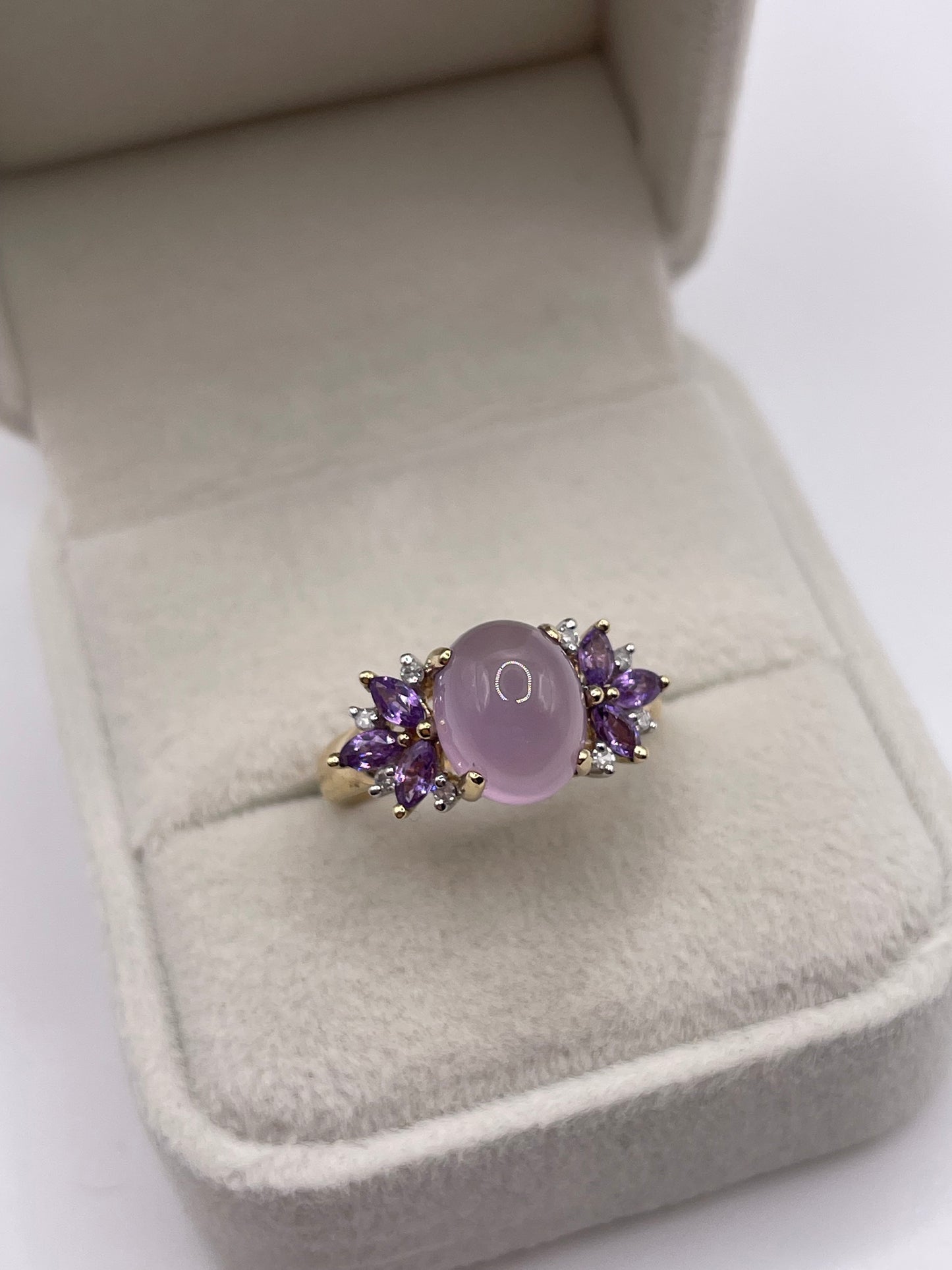 9ct gold quartz, amethyst and diamond ring