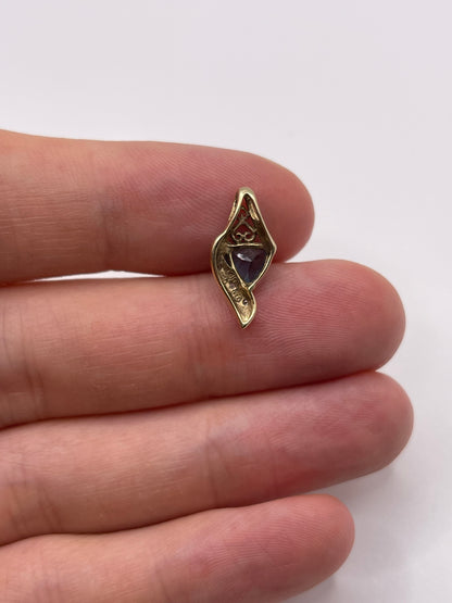 9ct gold topaz and diamond pendant