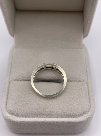 9ct white gold diamond ring