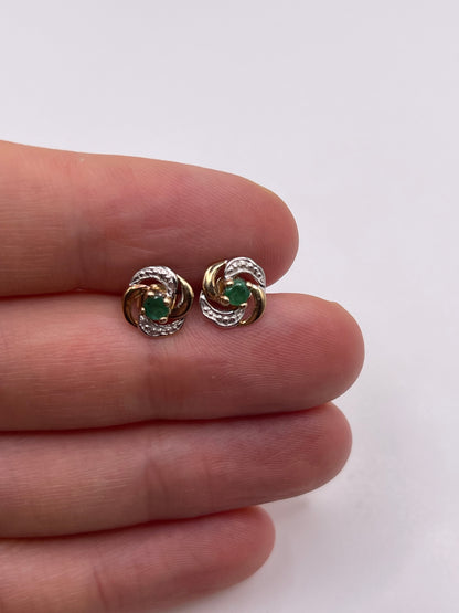 9ct gold emerald earrings