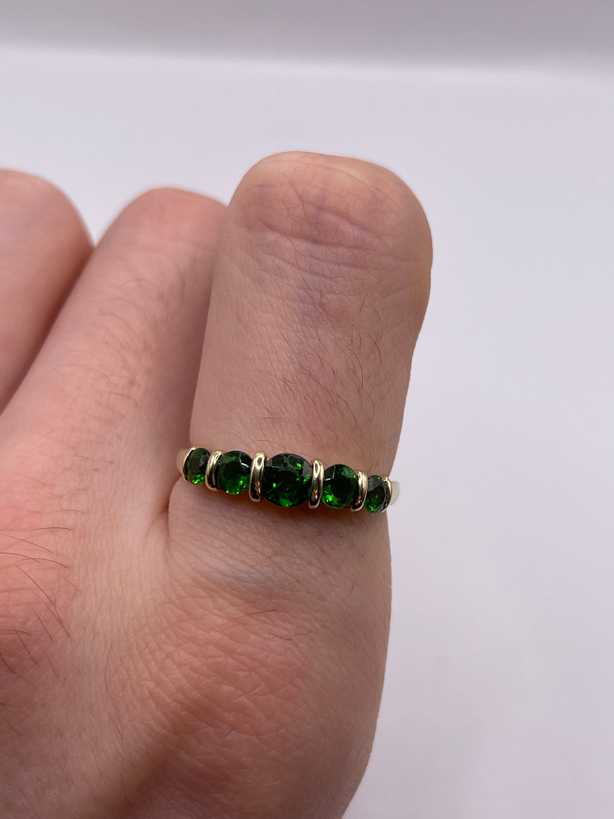 9ct gold diopside ring
