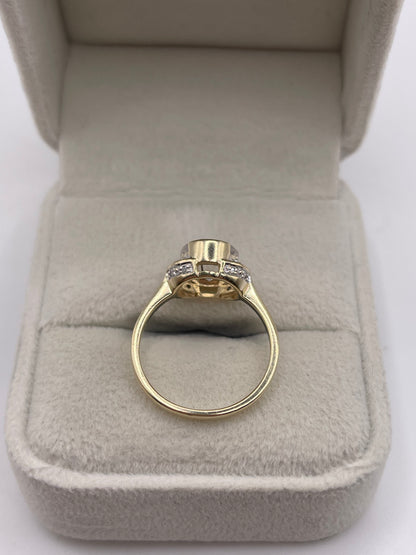 9ct gold quartz and diamond ring