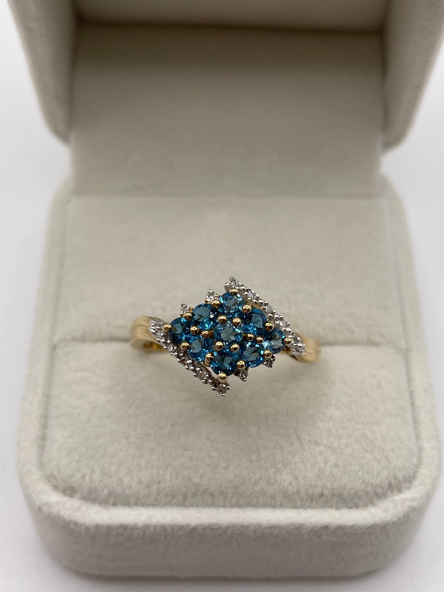 9ct gold topaz and diamond ring