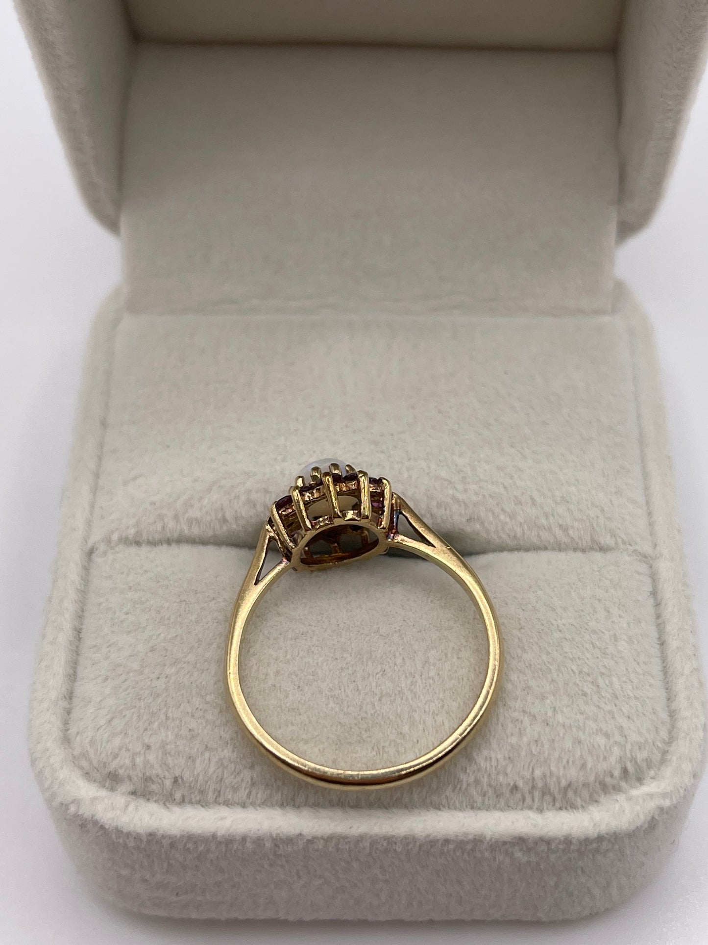 9ct gold opal and ruby ring
