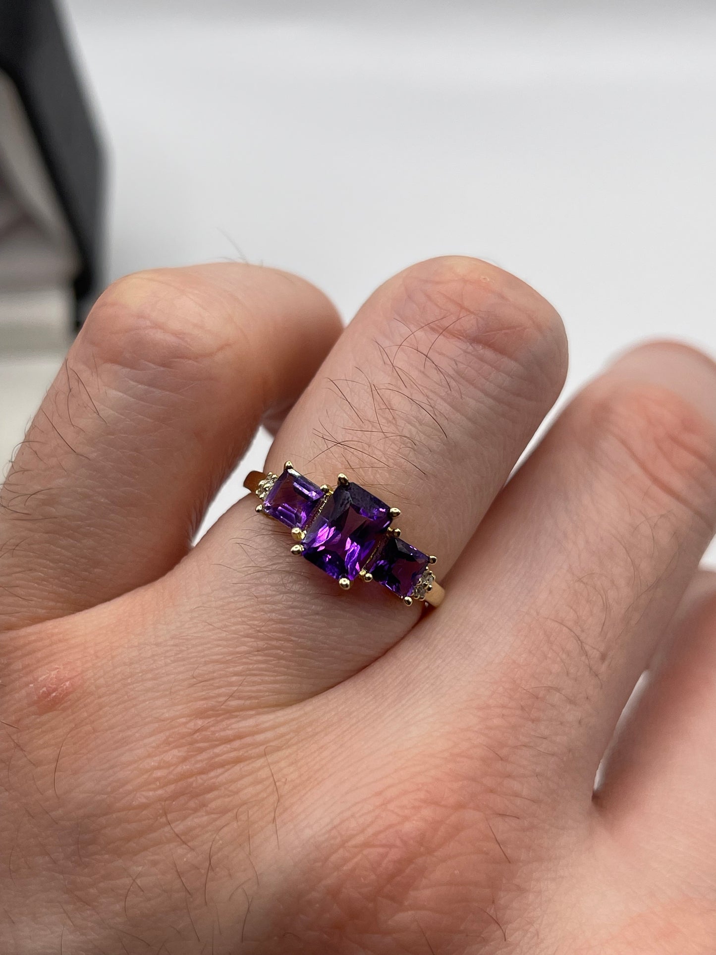9ct gold amethyst and diamond ring