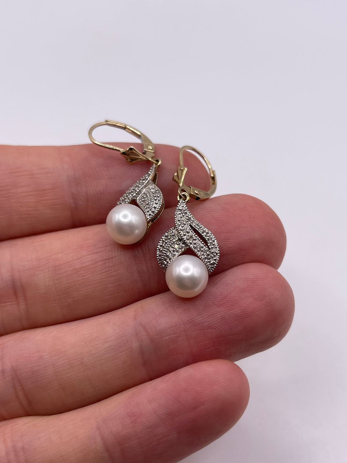 9ct gold pearl and diamond earrings