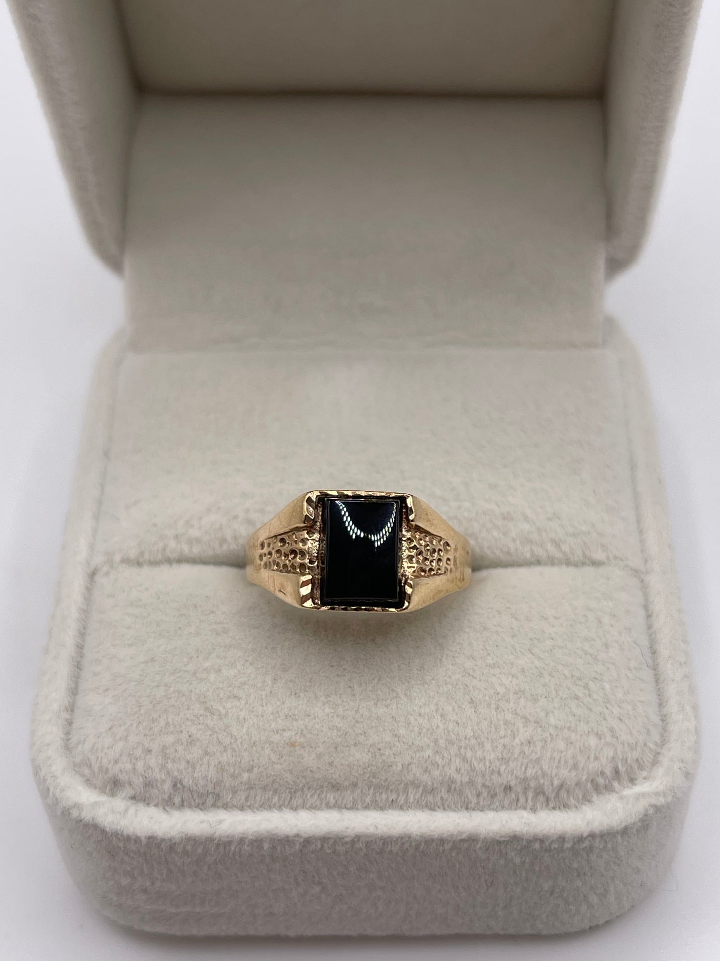 9ct gold onyx signet ring