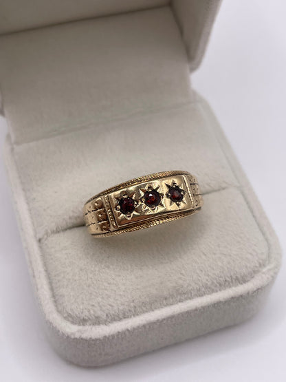 Heavy 9ct gold garnet gypsy ring