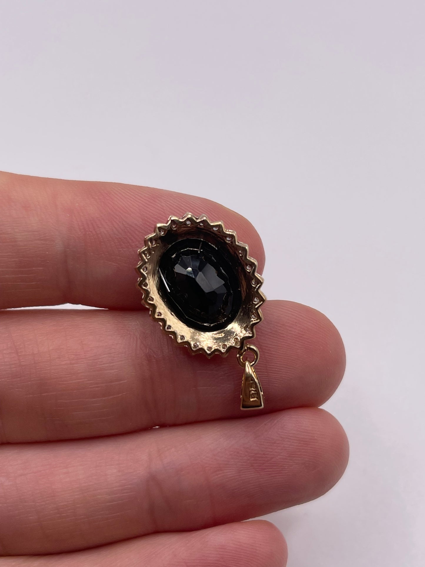 9ct gold sapphire and diamond pendant
