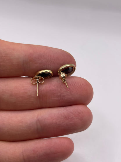 9ct gold garnet earrings