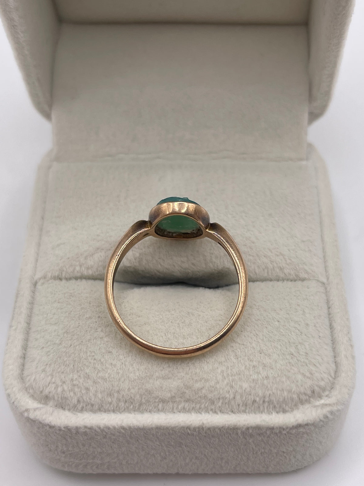 Antique 9ct rose gold cameo ring