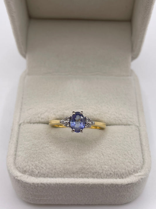 18ct gold tanzanite and diamond ring