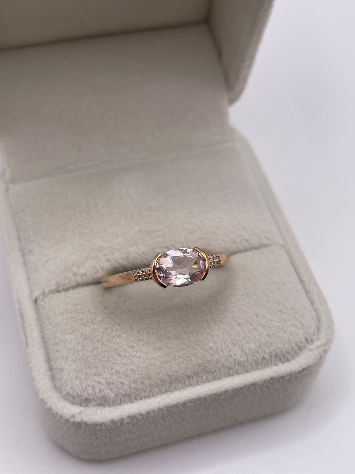 9ct rose gold morganite and diamond ring