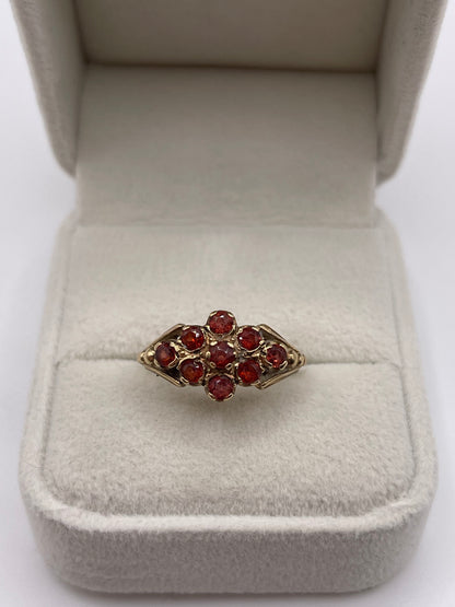 9ct gold garnet cluster ring