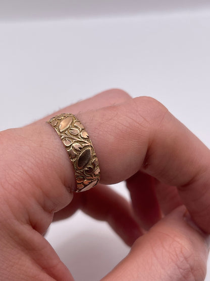 Antique 9ct rose gold band
