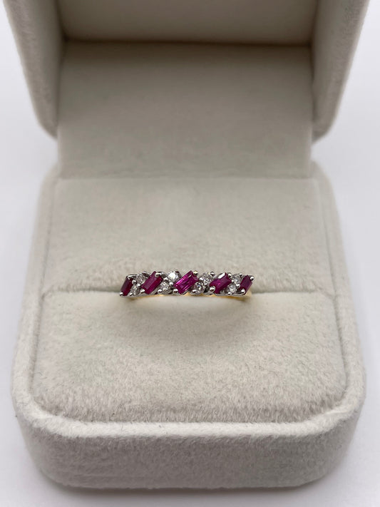 18ct gold ruby and diamond ring