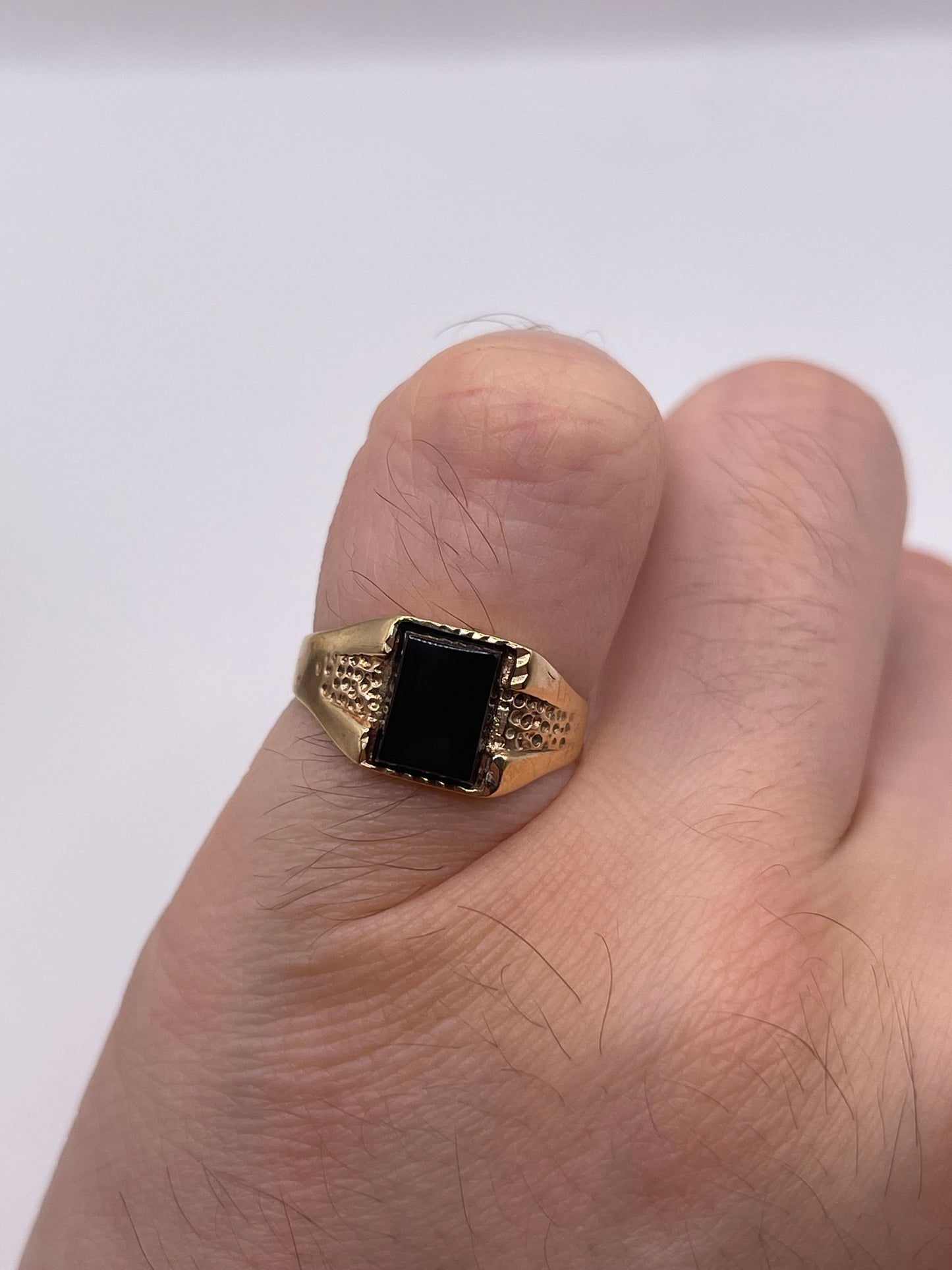 9ct gold onyx signet ring