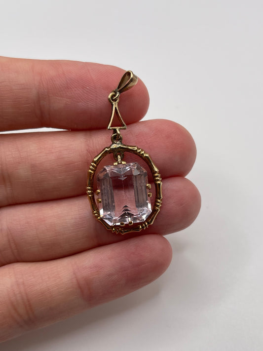 14ct gold pale amethyst pendant