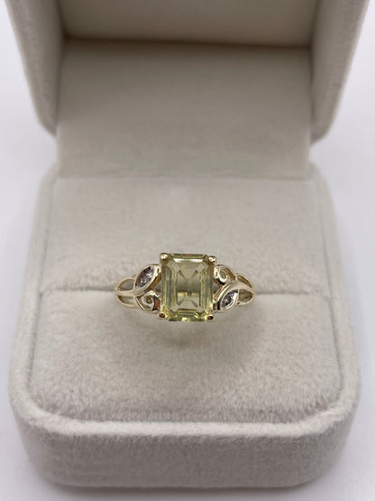 9ct gold quartz and diamond ring