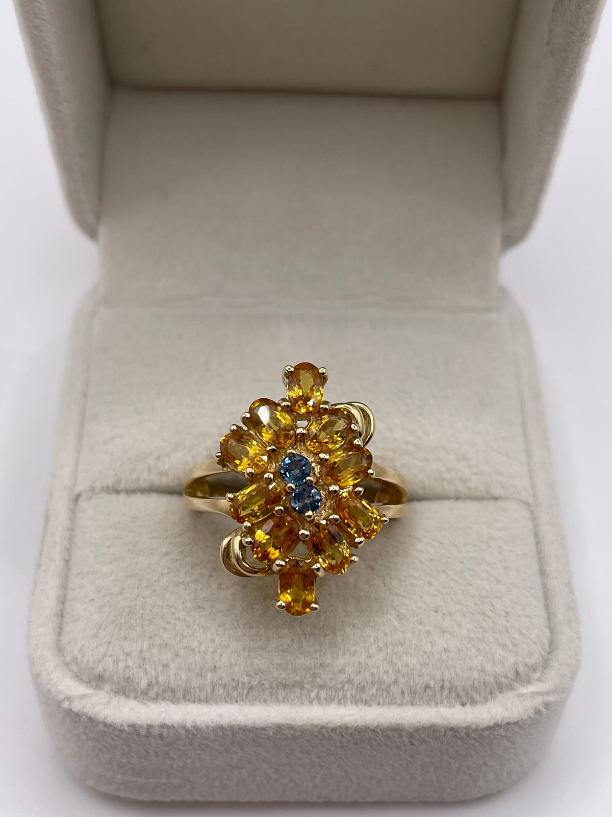 9ct gold sapphire cluster ring