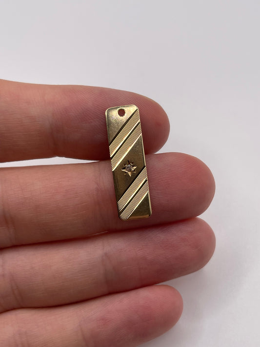 9ct gold diamond pendant