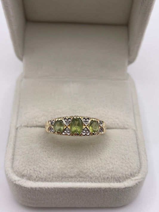 9ct gold quartz and diamond ring