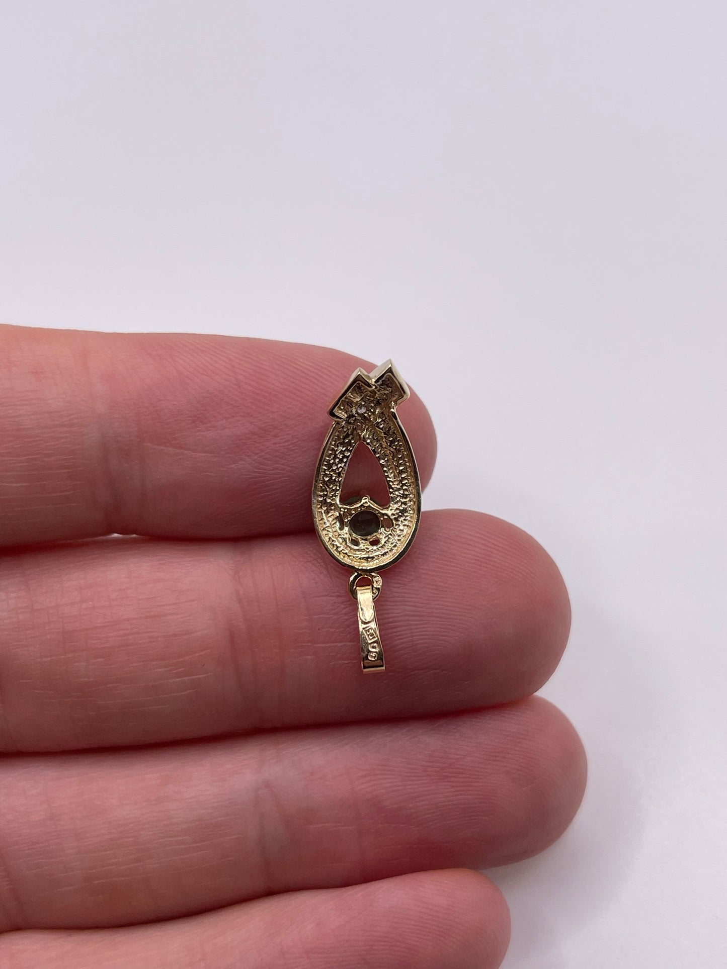 9ct gold emerald and diamond pendant