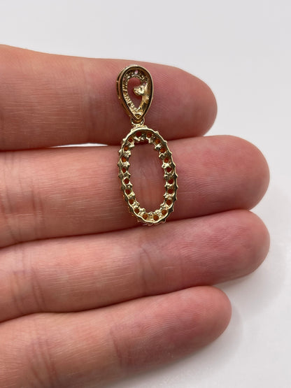 9ct gold citrine pendant
