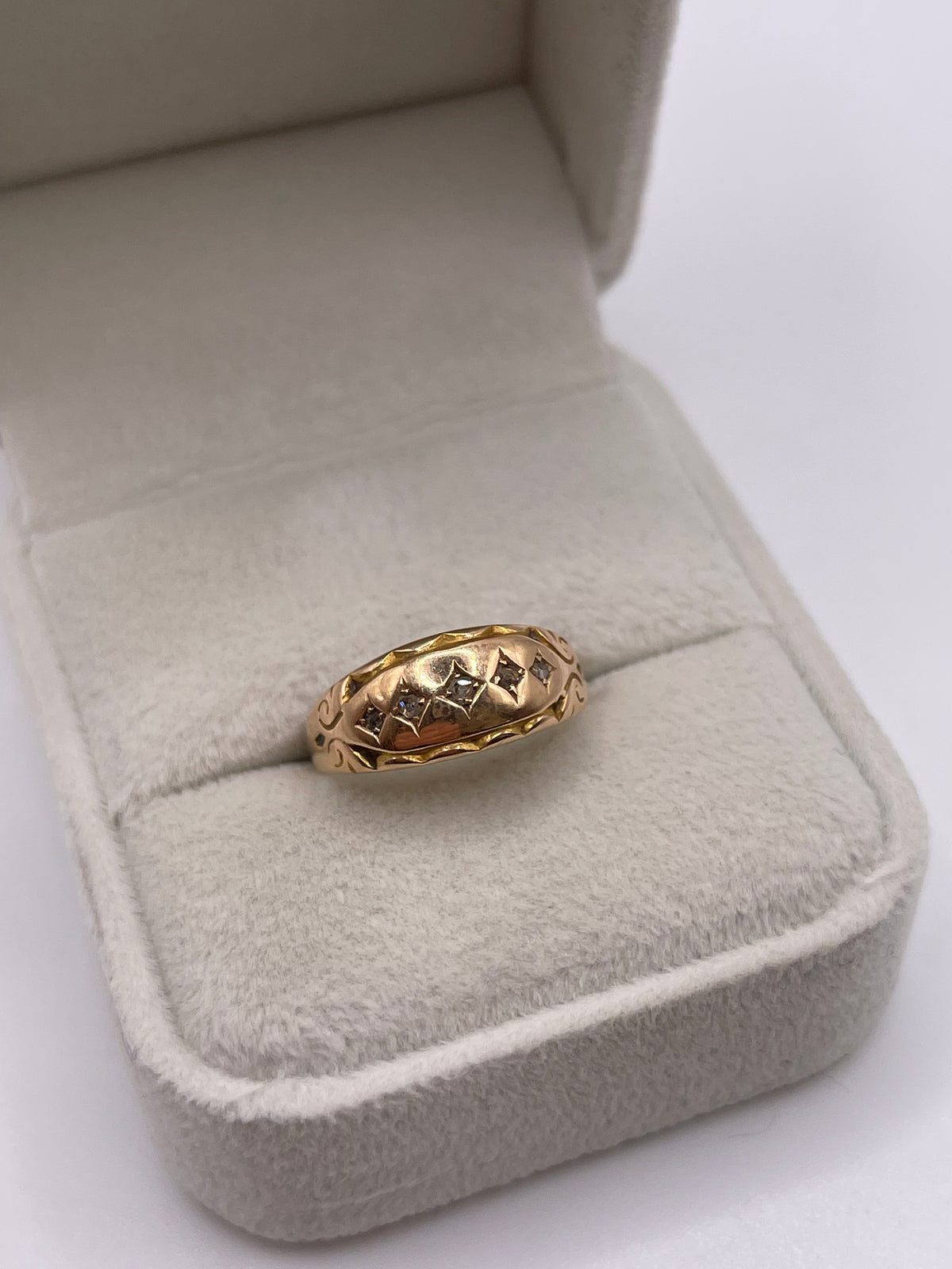 Antique 15ct gold diamond gypsy ring