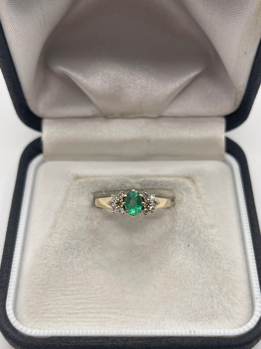 9ct gold emerald and diamond ring