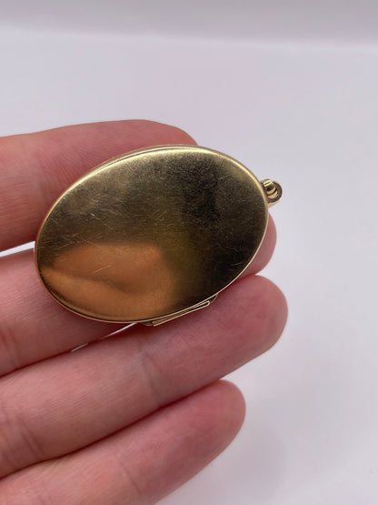 9ct gold locket pendant