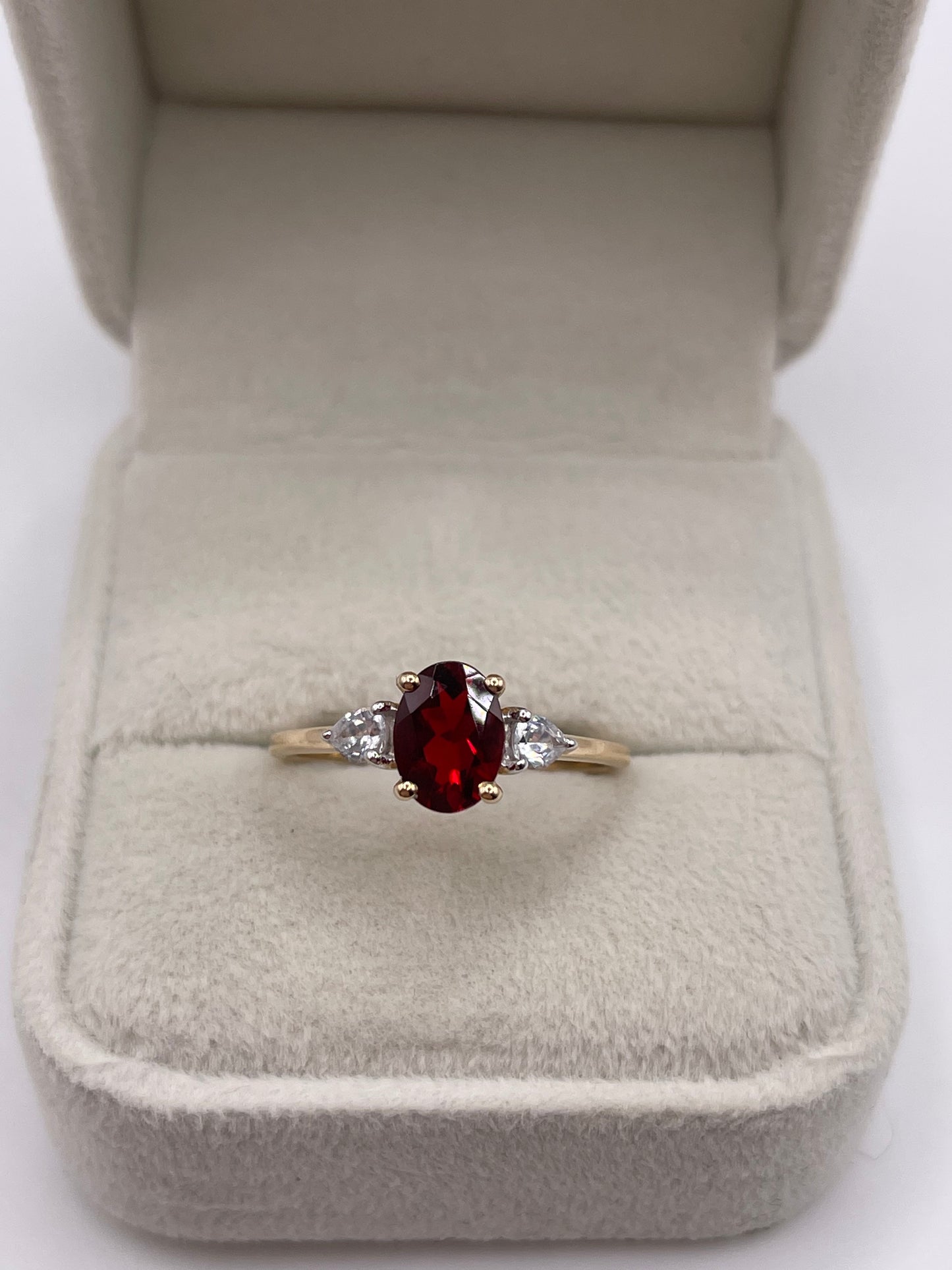 9ct gold garnet and zircon ring
