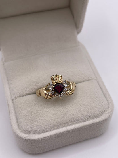 9ct gold garnet and cz claddagh ring