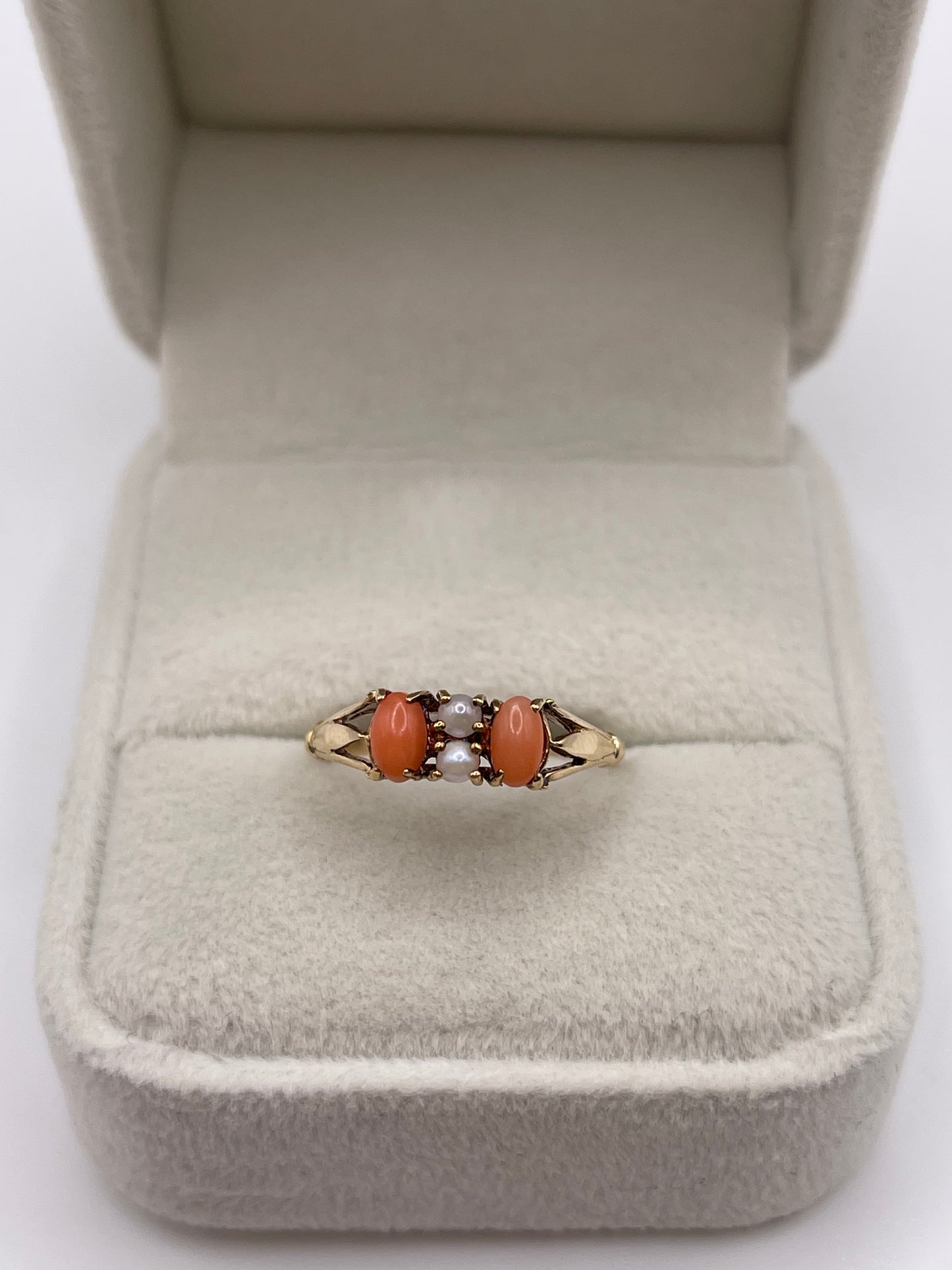 9ct gold coral and pearl ring