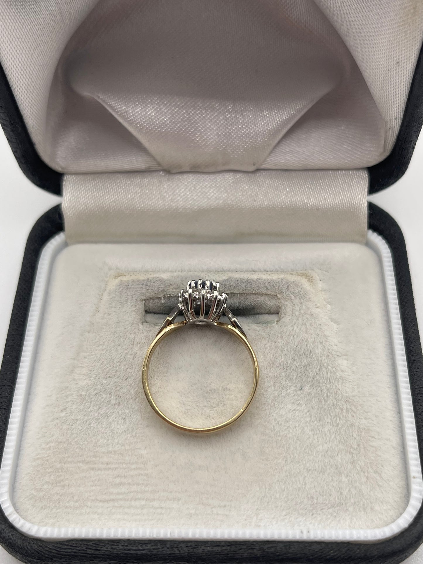 9ct gold sapphire and diamond ring