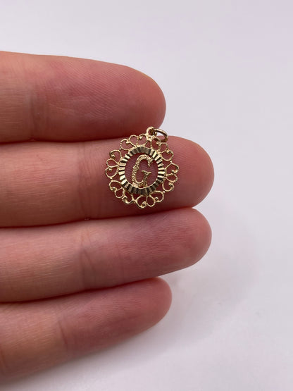9ct gold initial G pendant