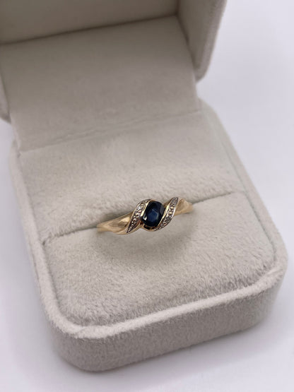 9ct gold sapphire and diamond ring