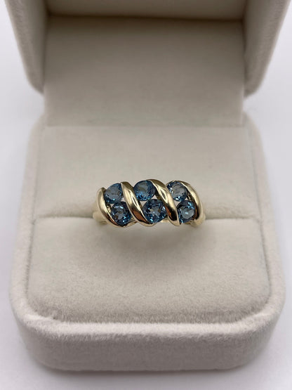 9ct gold blue topaz ring