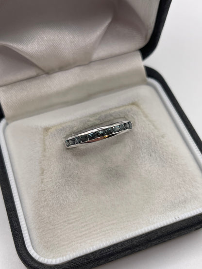 9ct white gold quartz ring