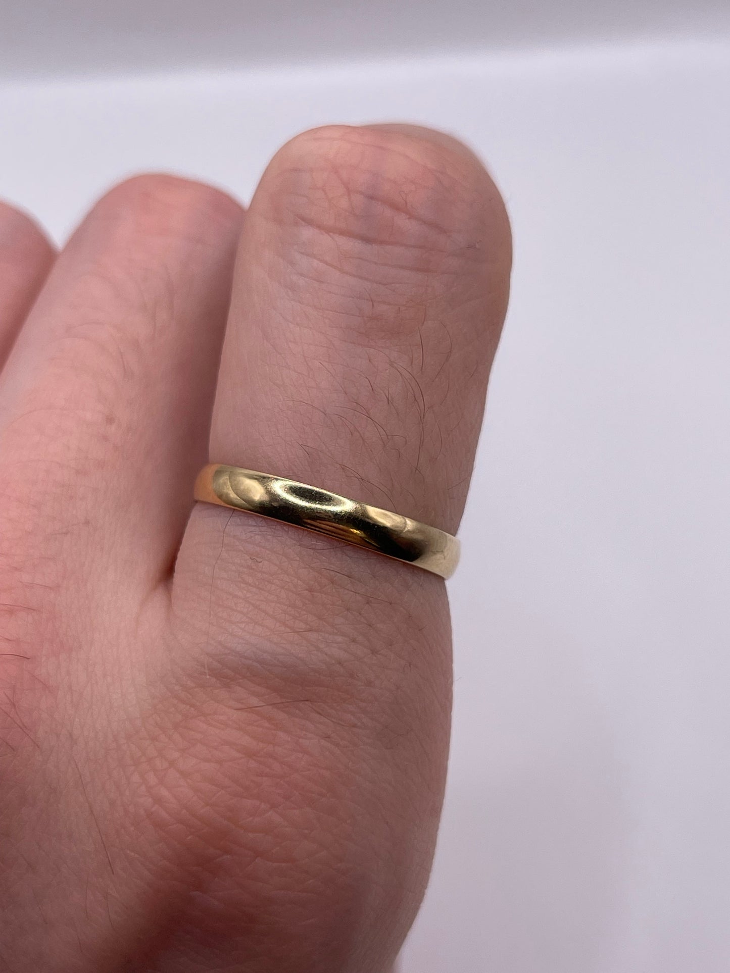 9ct gold band